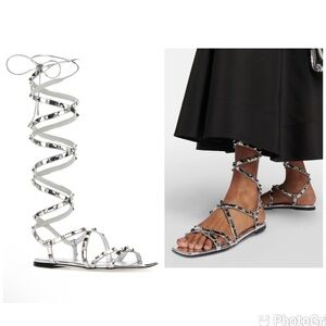 Valentino Garavani Gladiator Metallic Spiral Rockstud Sandals Silver Size 39 / 9